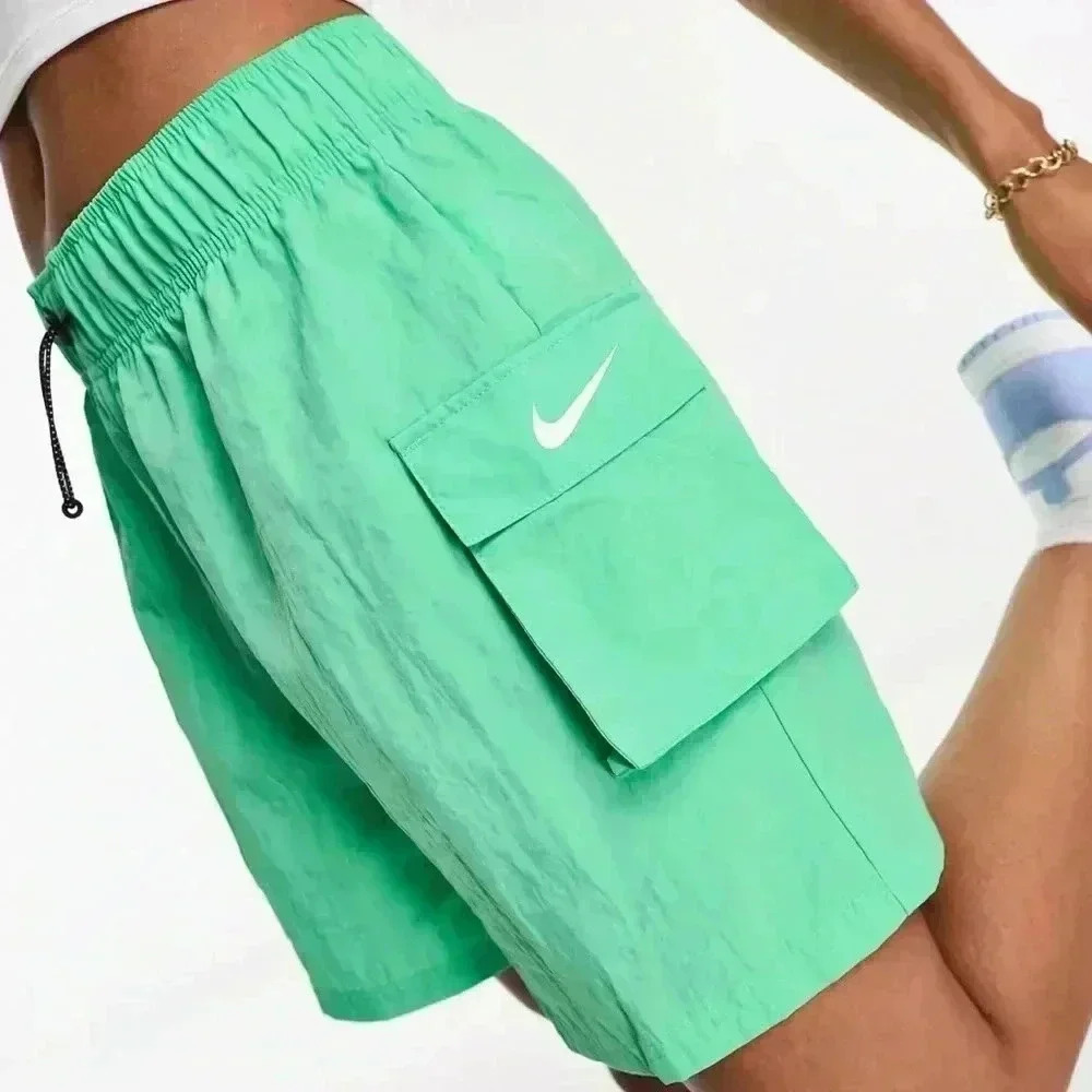 NWT Women’s Nike loose fit high‎ rise shorts size XS - Picture 2 of 6